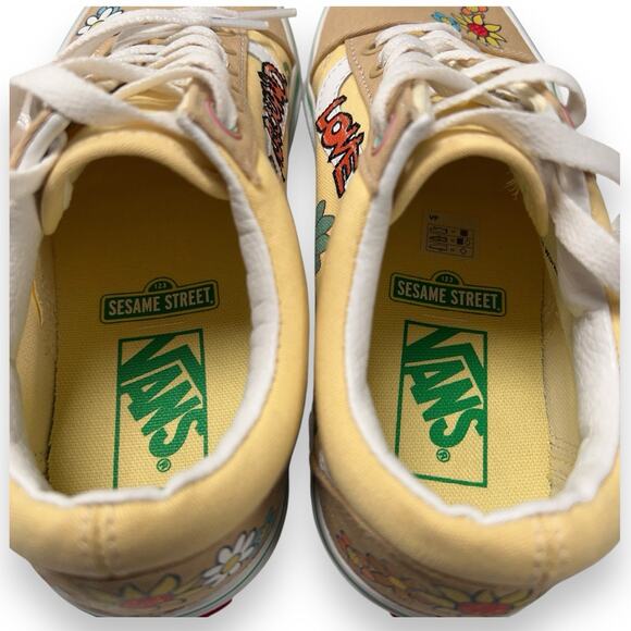 NEW VANS X SESAME STREET OLD SKOOL 'ELMO' WOMENS SIZE 6.5 SHOES LIMITED EDITION! - Picture 7 of 11